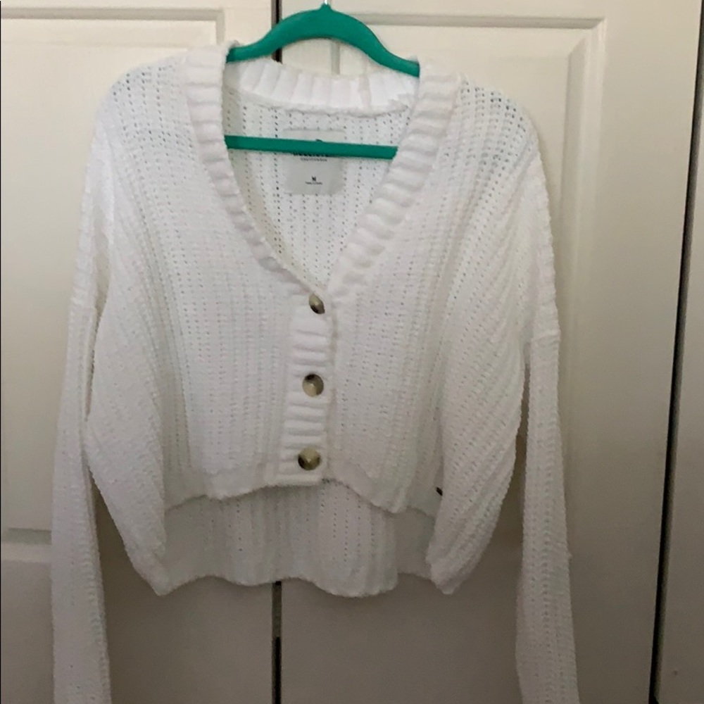 White Hollister sweater